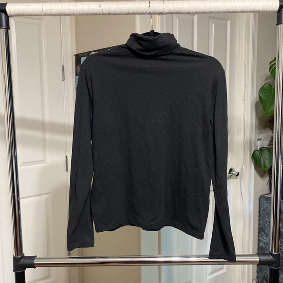 Free Assembly Turtle Neck - Picture 3 of 3